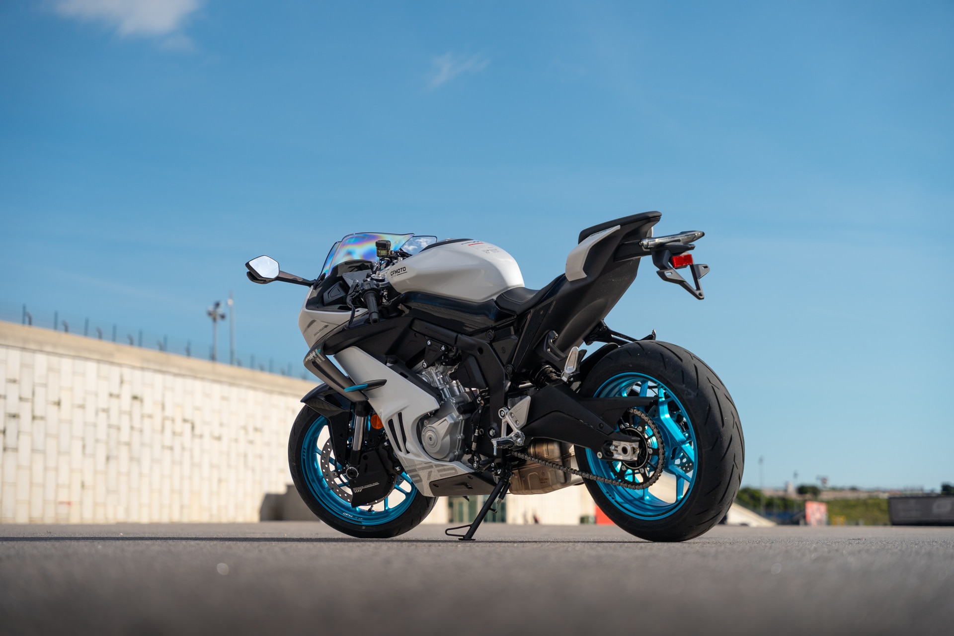 Prueba CF Moto 675 SR-R