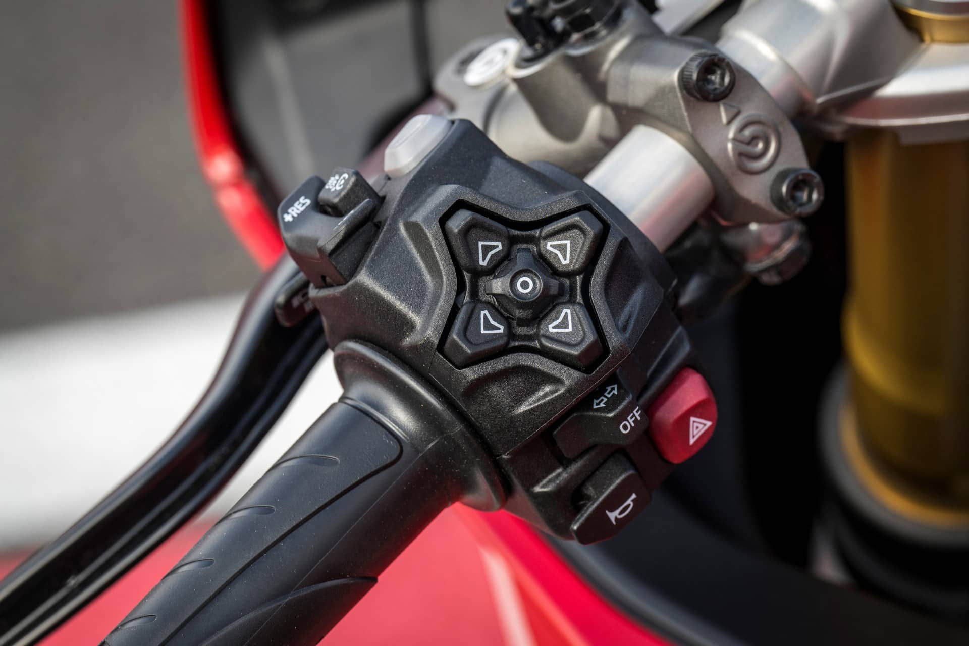 Ducati Panigale V2 2025
