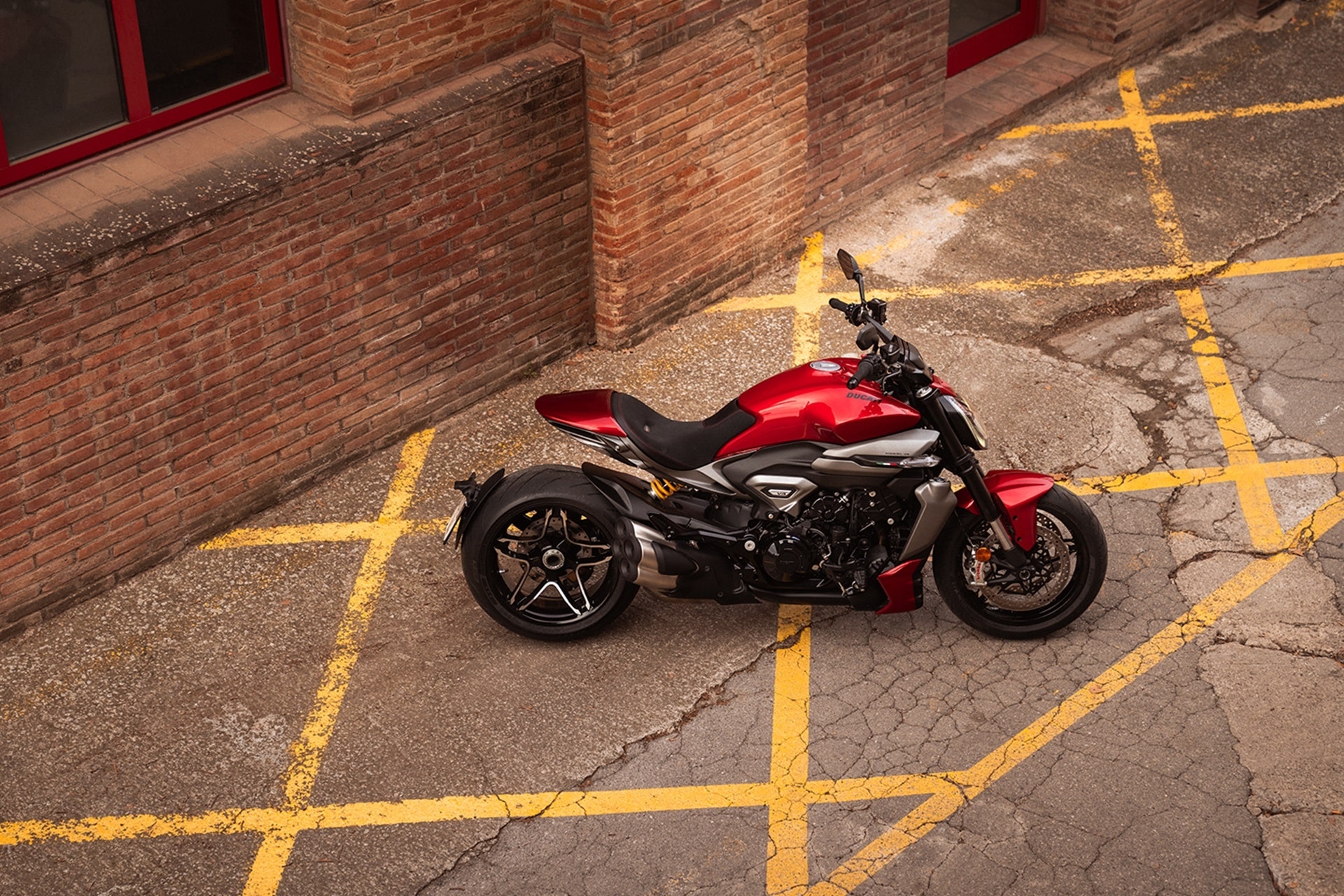 Ducati XDiavel V4 2025