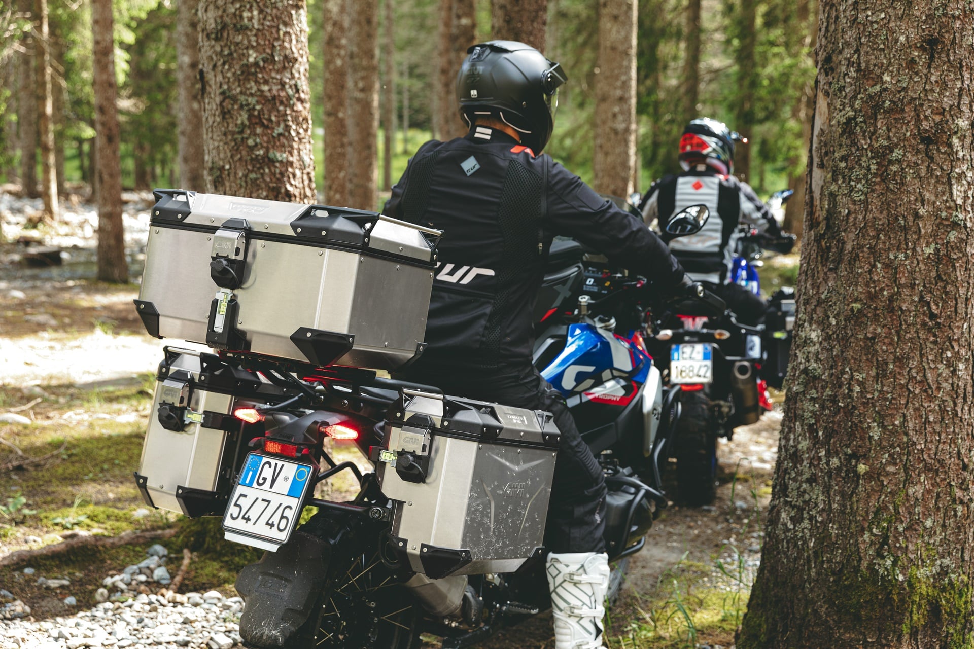 GIVI presenta sus nuevas maletas EVO Smart, la última evolución de las conocidas Trekker Outback