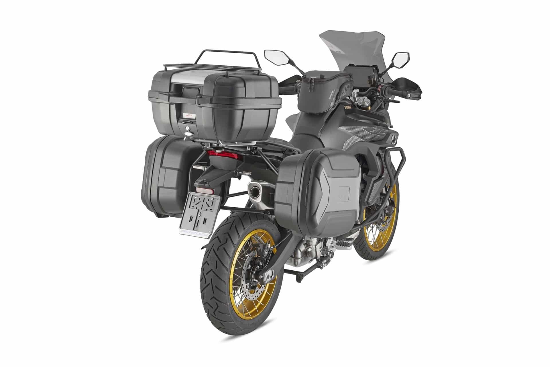 Kappa presenta una amplia gama de accesorios con los que la Voge 900DSX eleva su faceta aventurera