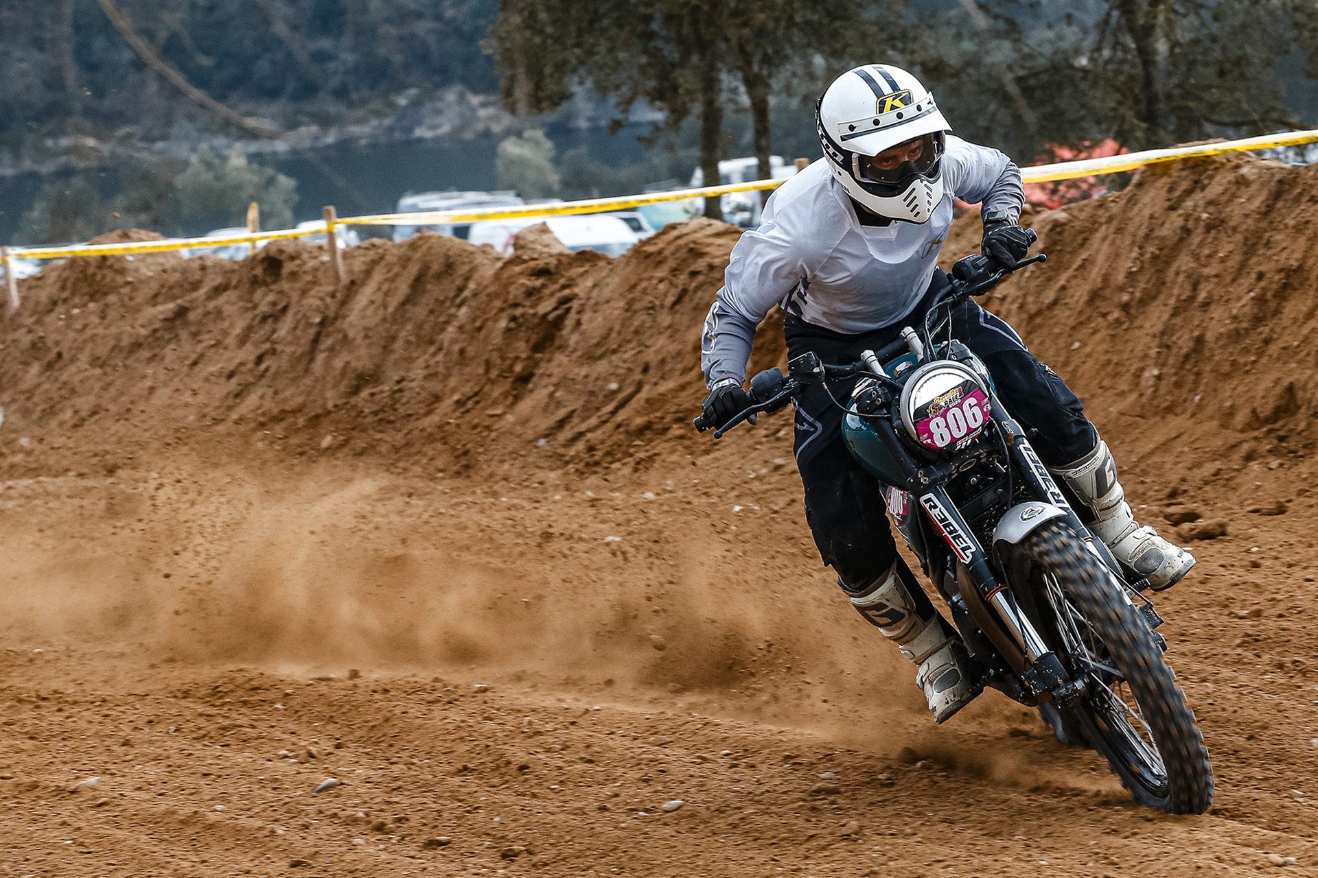 Triumph vuelve a triunfar en la Basella Race 2025 con la victoria de Iván Cervantes en la categoría Maxitrail