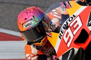 Shoei anuncia el nuevo casco de edición limitada Márquez Holi, sobre su buque insignia deportivo X-Fifteen