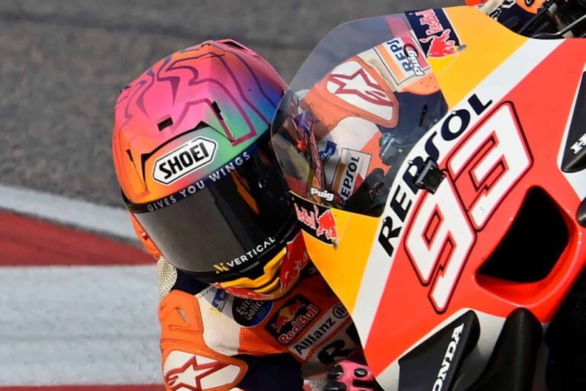 Shoei anuncia el nuevo casco de edición limitada Márquez Holi, sobre su buque insignia deportivo X-Fifteen