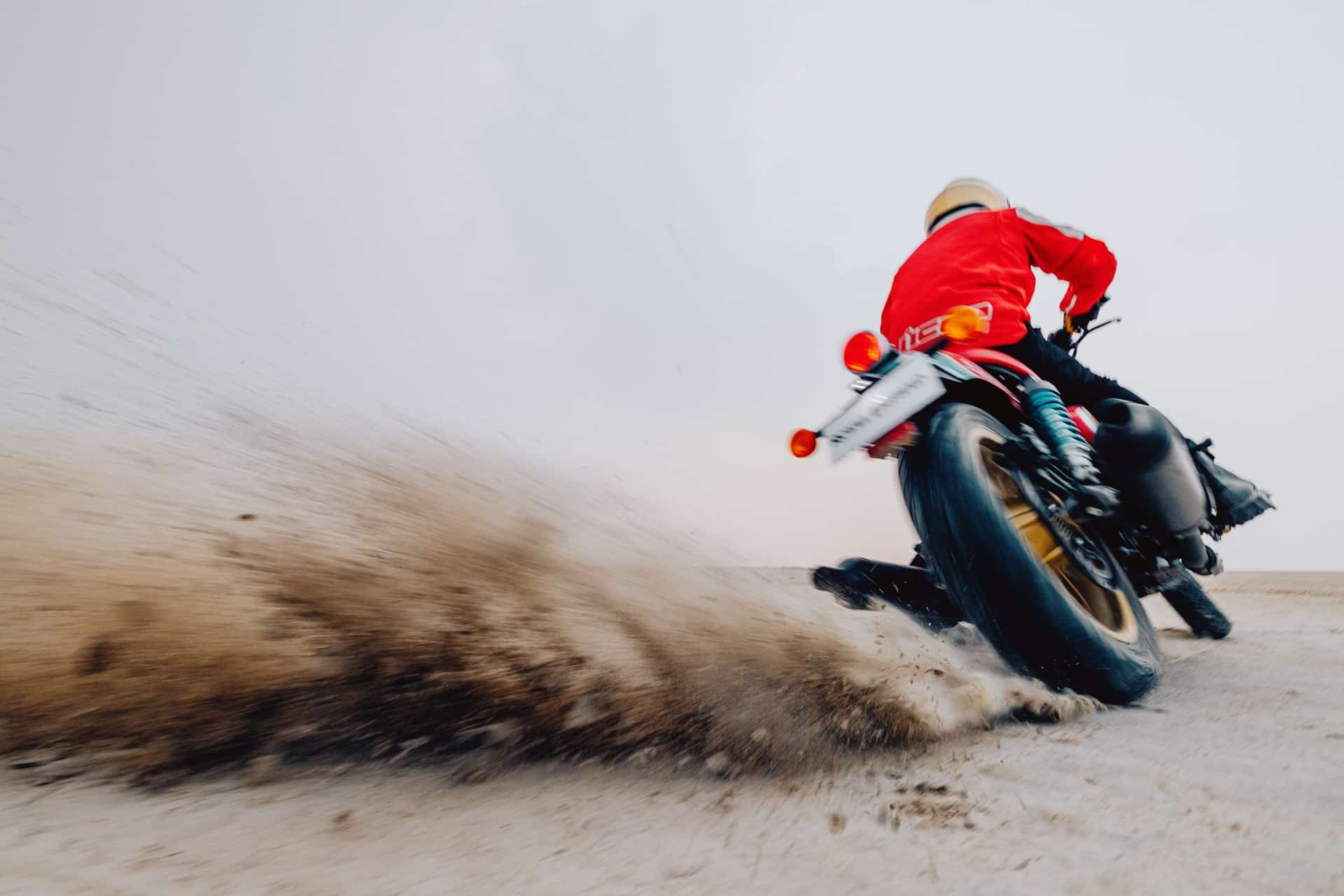 Royal Enfield presenta su nueva Shotgun 650 x Icon Motosports de edición limitada