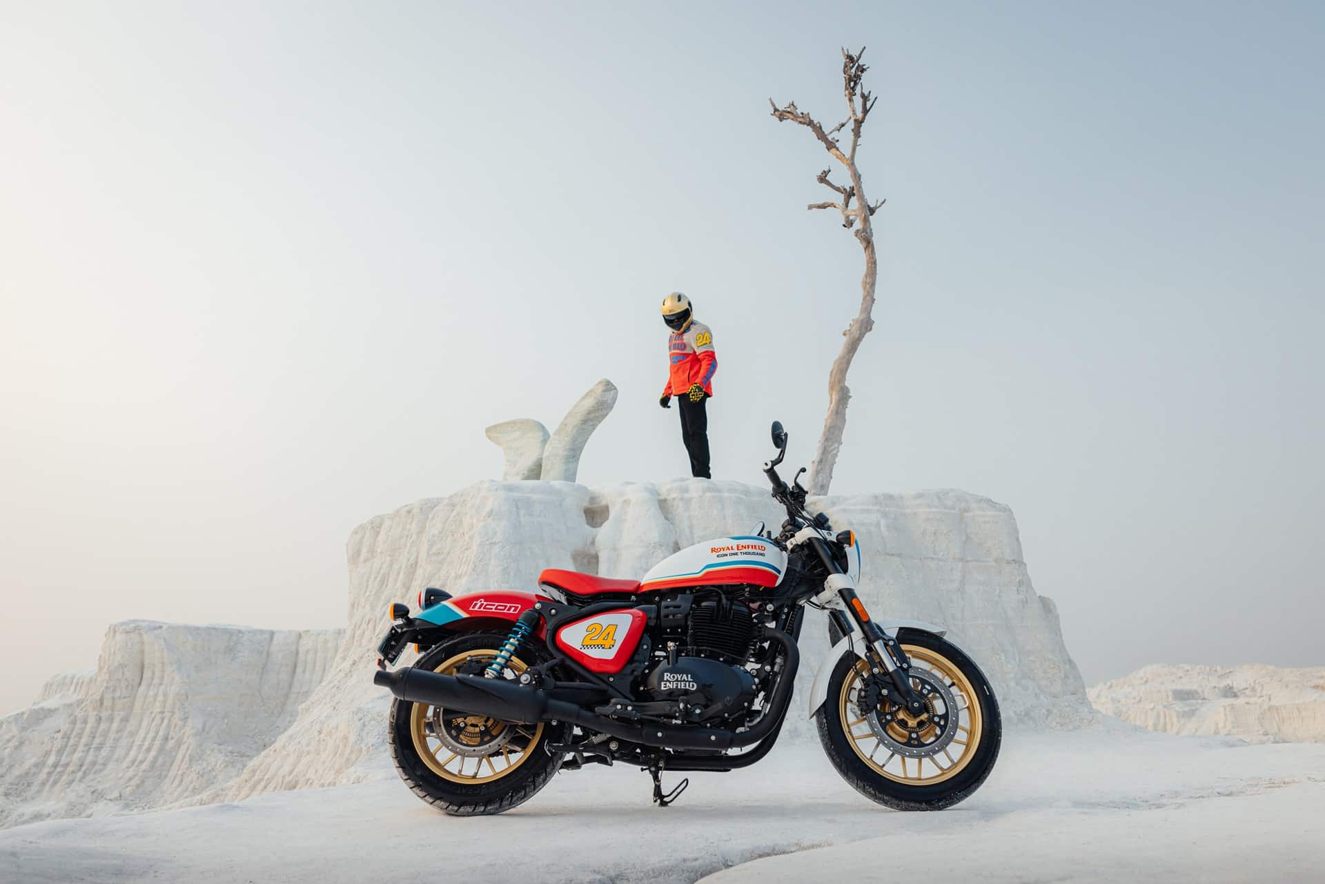 Royal Enfield presenta su nueva Shotgun 650 x Icon Motosports de edición limitada