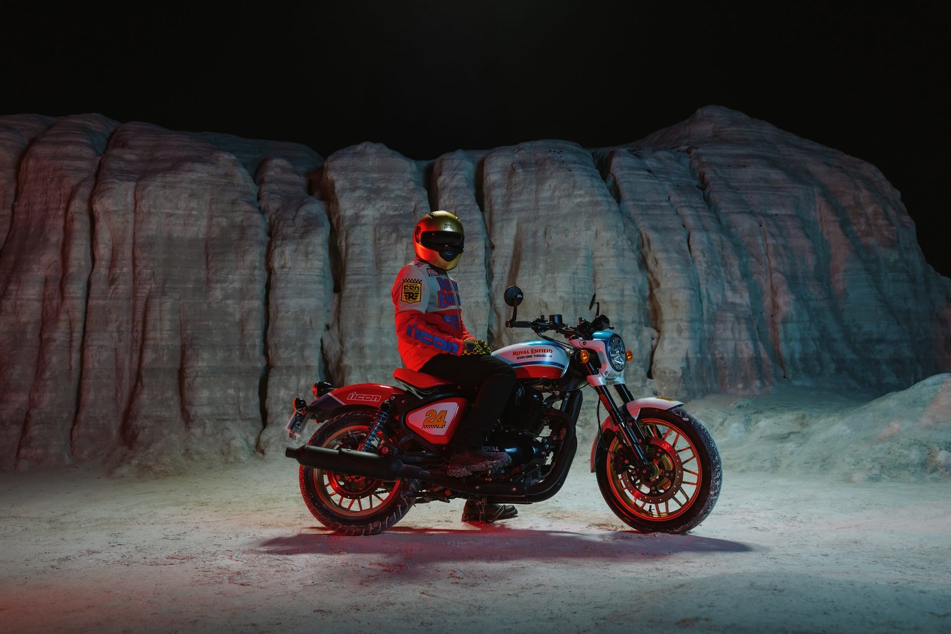 Royal Enfield presenta su nueva Shotgun 650 x Icon Motosports de edición limitada