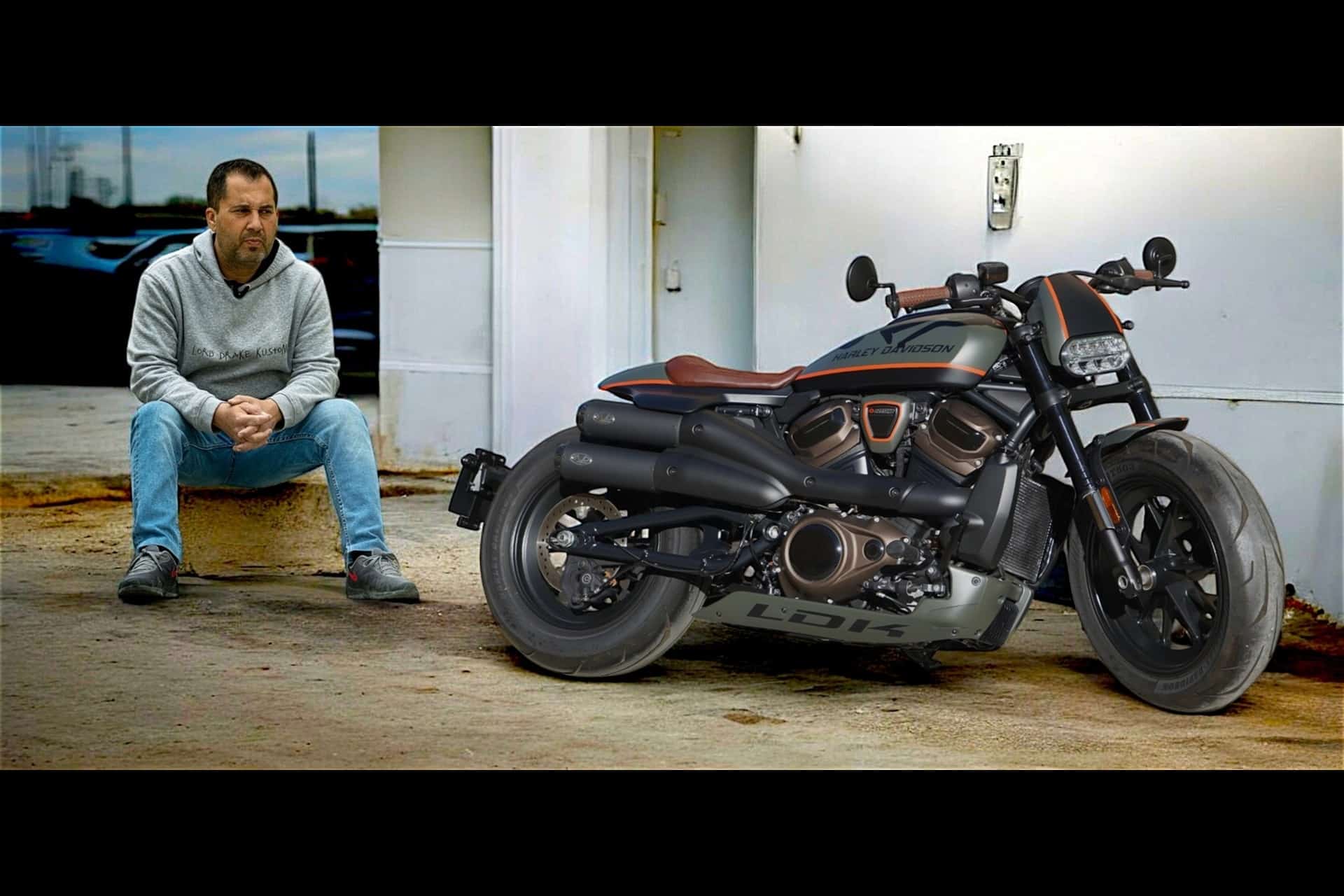 Antonio Orozco estrena su flamante Sportster 1250 S customizada por el equipo de LDK