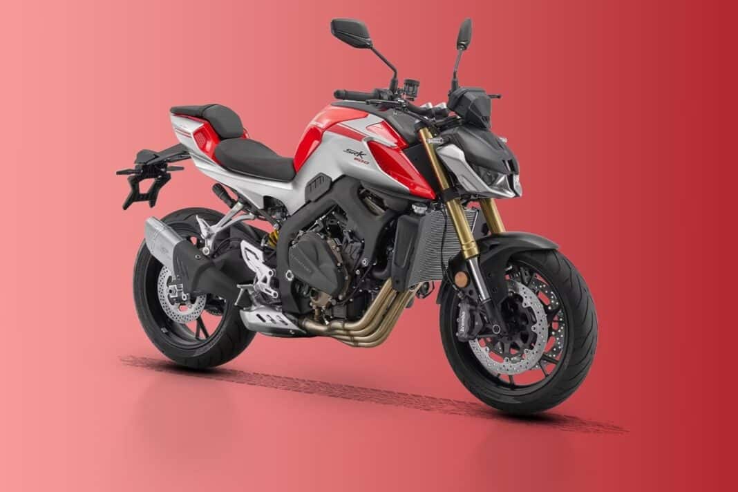 QJMotor SRK 800, la naked de altas prestaciones que puede poner patas arriba la categoría