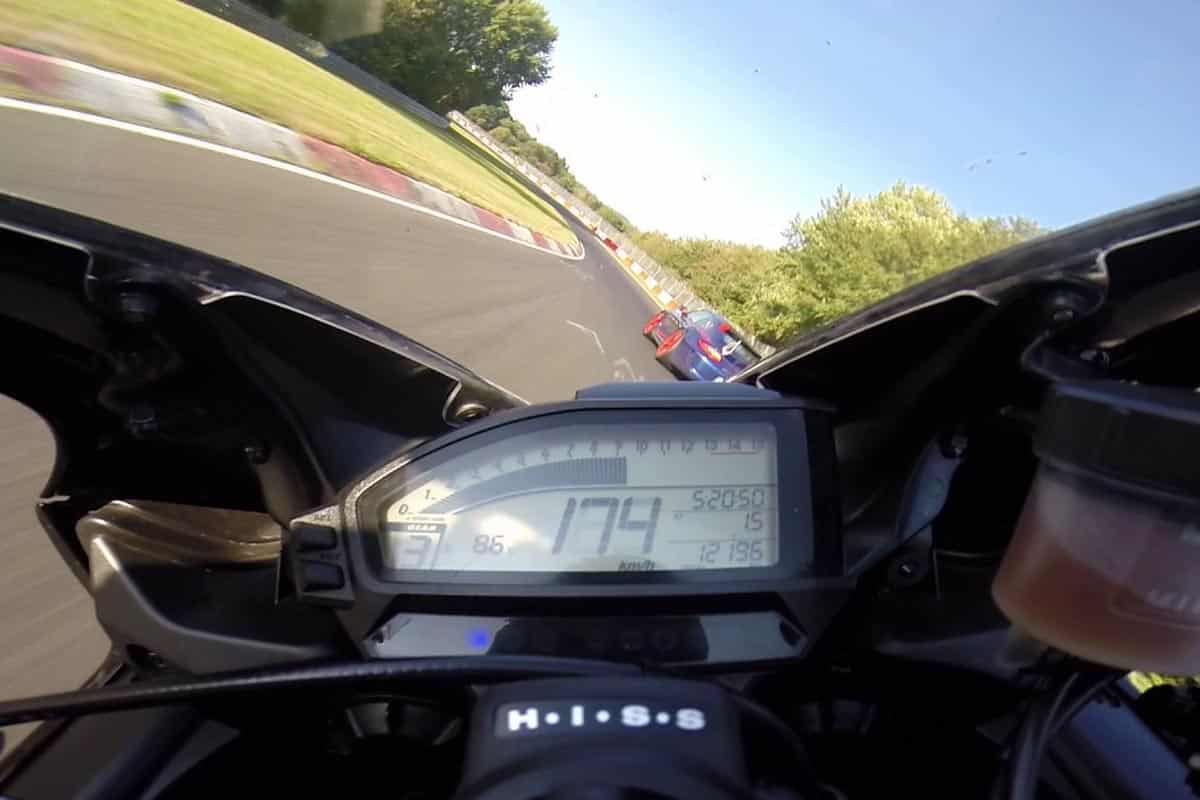 Motos y coches no volverán a compartir pista