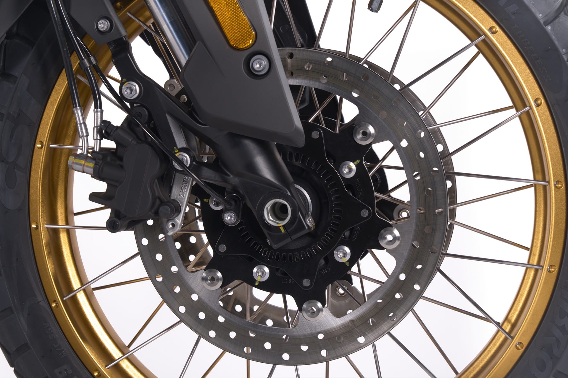 MITT TT 555 Gold Edition: Subiendo el nivel adventure