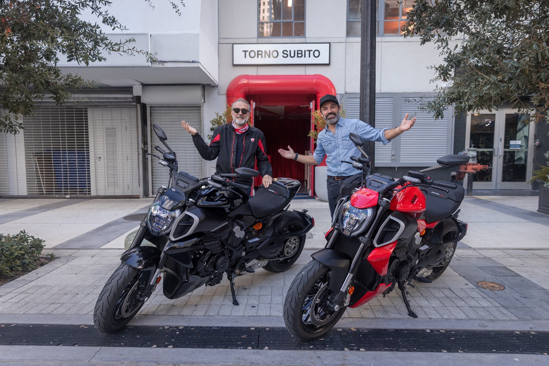 "Food & Ride in Miami", un viaje culinario con la Ducati Diavel V4 en el papel de protagonista