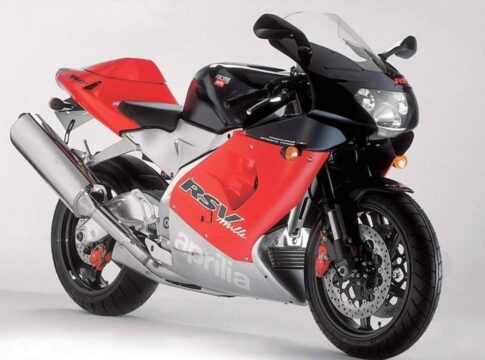 Las icónicas siglas RSV1000 de Aprilia podrían estar de vuelta muy pronto