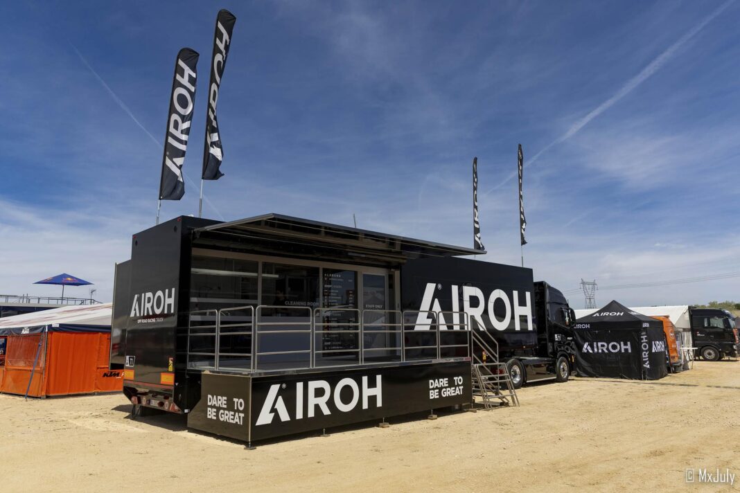 El nuevo Airoh Metropolis se convierte en el casco oficial del paddock del MXGP 2025