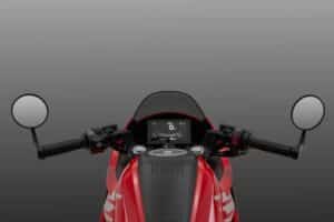 QJMotor SRK 125 E: Estilo italiano y eficiencia asiática entre el tráfico urbano