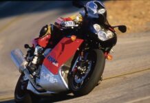 Las icónicas siglas RSV1000 de Aprilia podrían estar de vuelta muy pronto