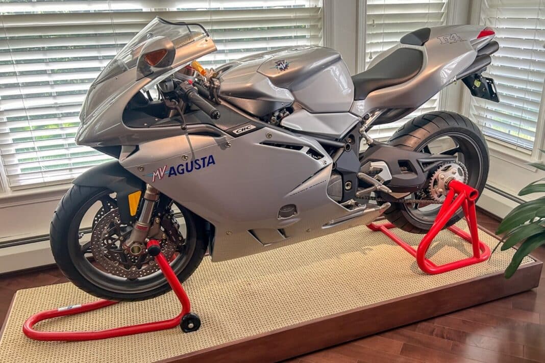 Motos de ensueño a la venta: MV Agusta F4 750S 2002