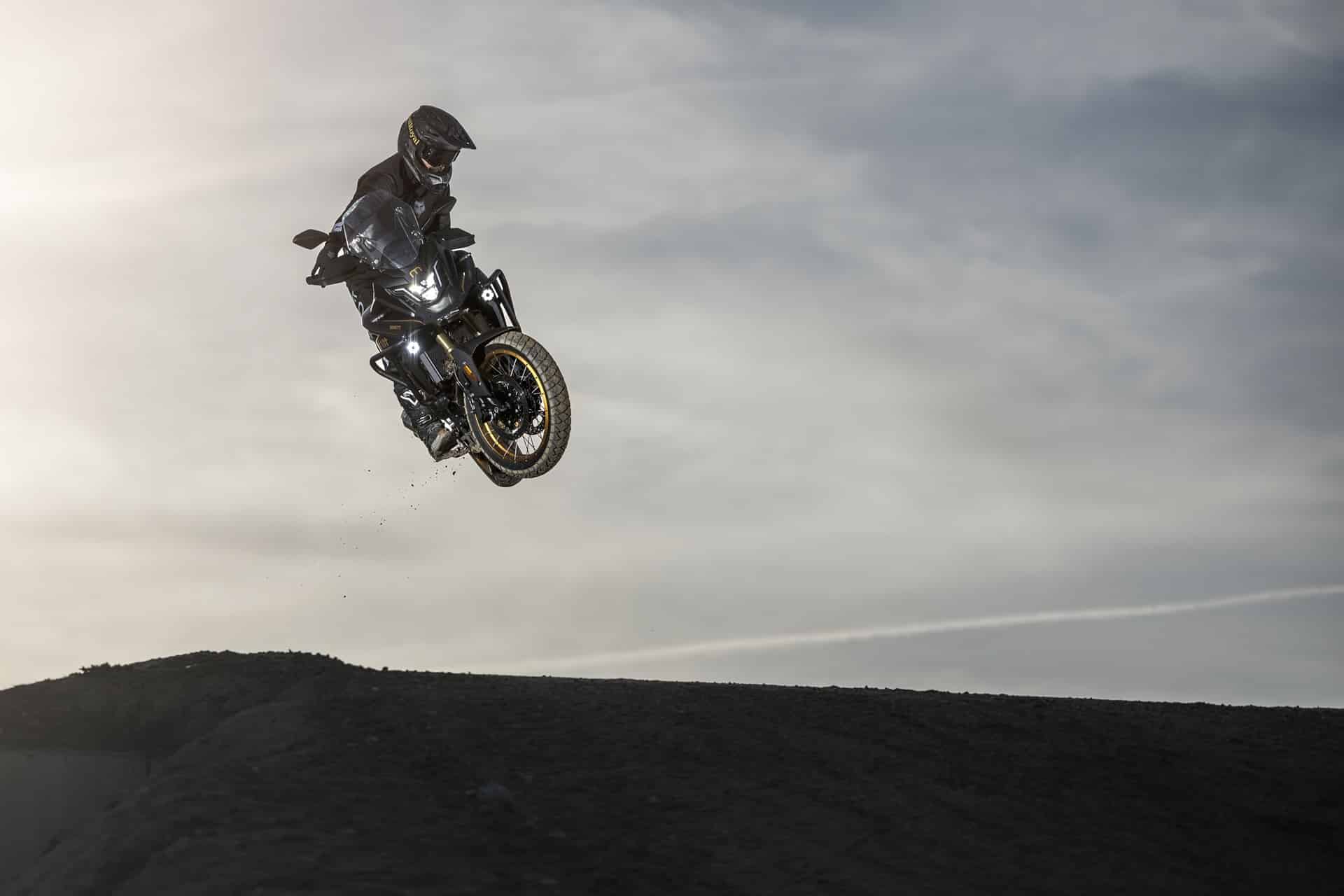 MITT TT 555 Gold Edition: Subiendo el nivel adventure