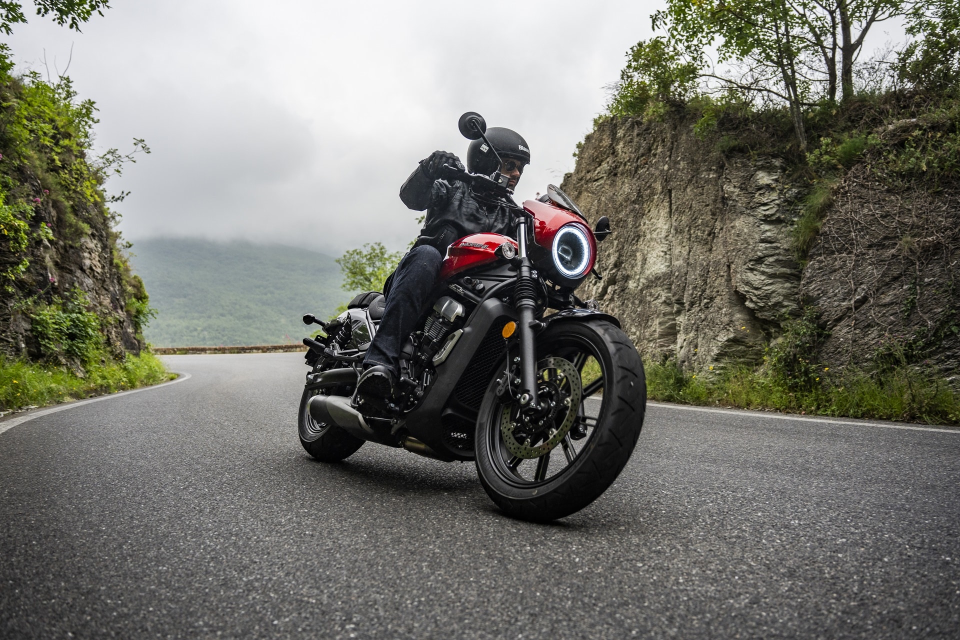 Nuevas Calibro y Calibro Bagger 2025: Diseño italiano y espíritu custom, todo en uno