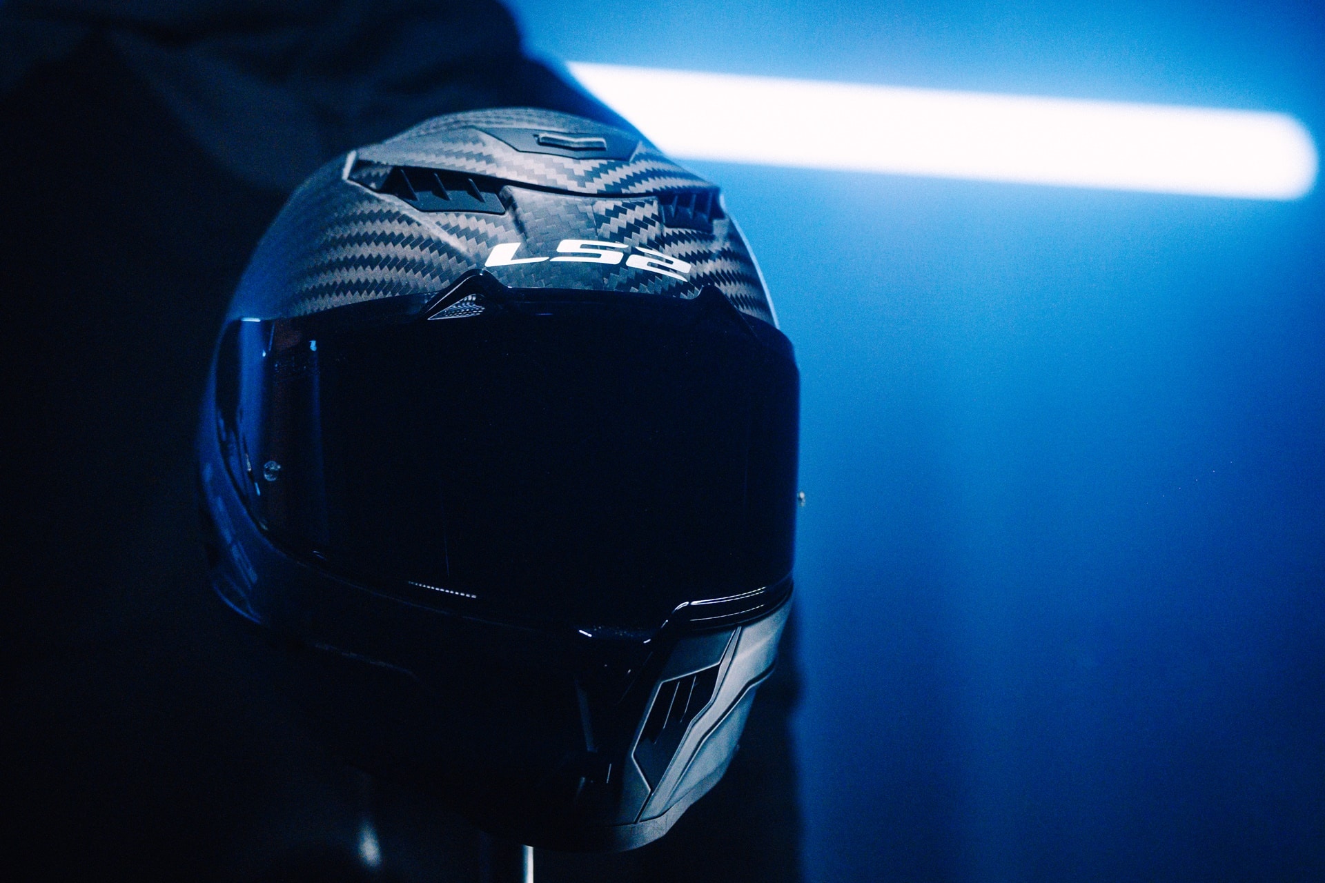 Casco LS2 Dragon: un integral al carbono de alto rendimiento