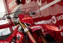La primera Desmo MX en llegar será la 450