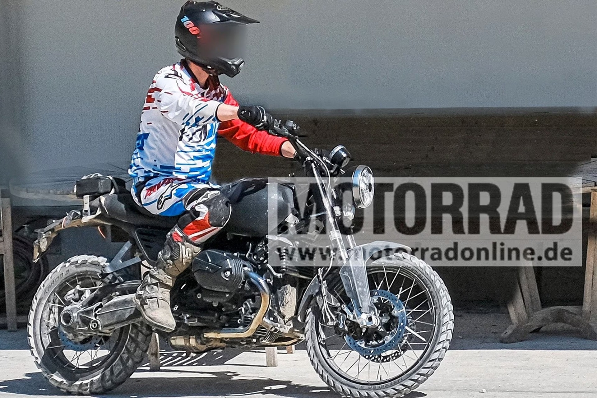 BMW R 12 G/S: La "enduro retro" que esperaban los amantes del Offroad