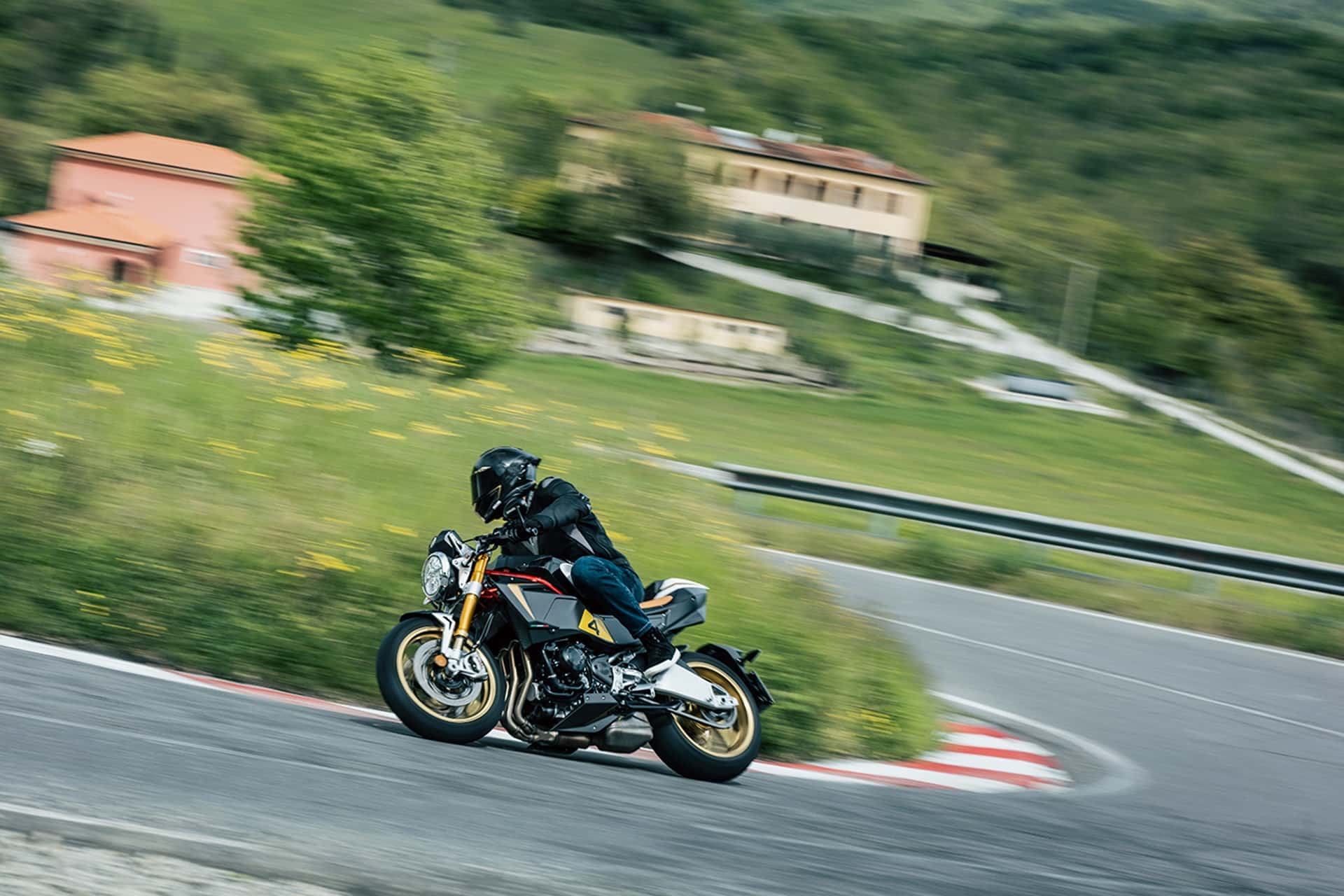 La KB4RC de Bimota a punto de llegar a los concesionarios oficiales de la marca