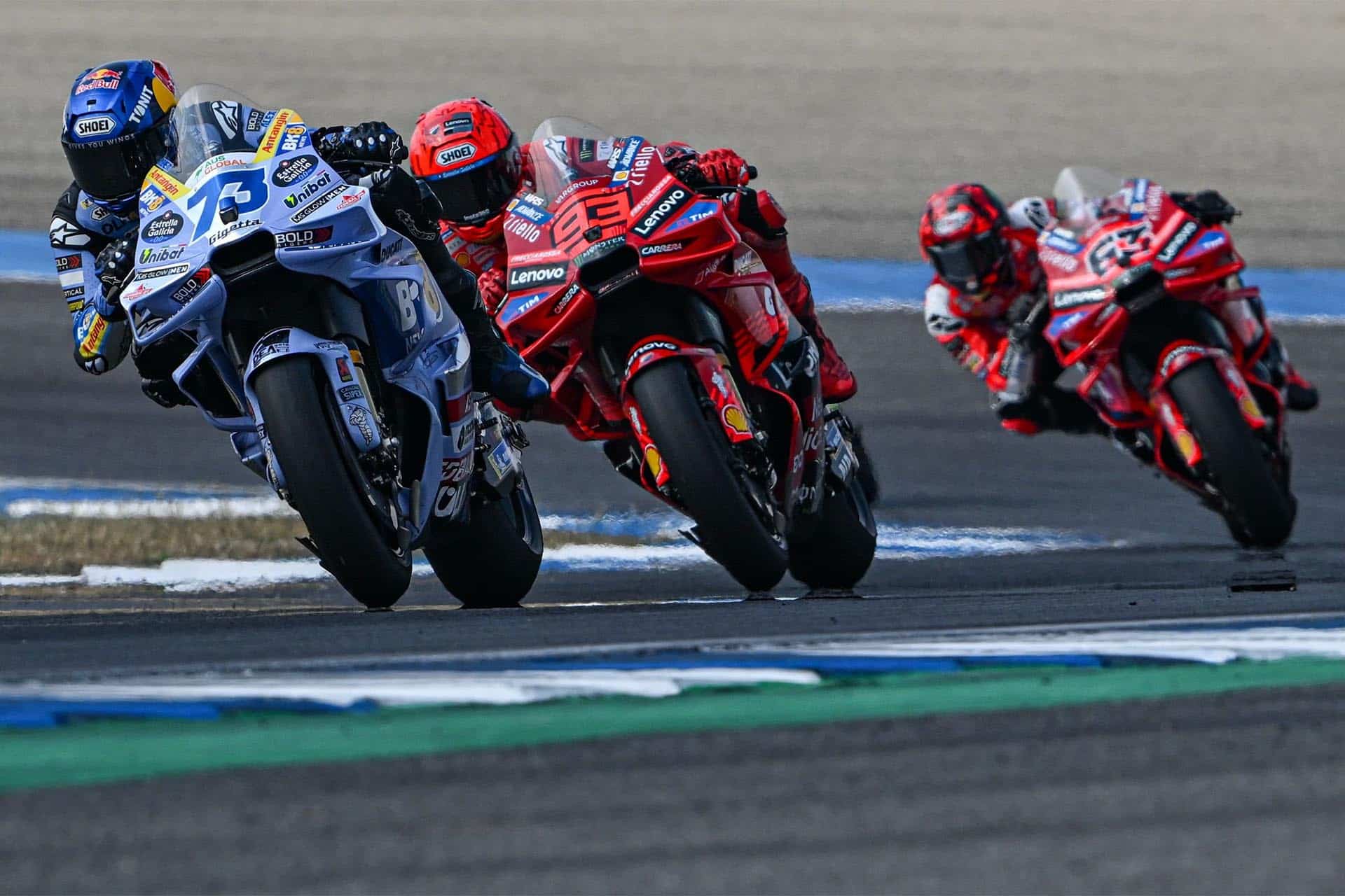 Álex Márquez se puso al frente de la carrera