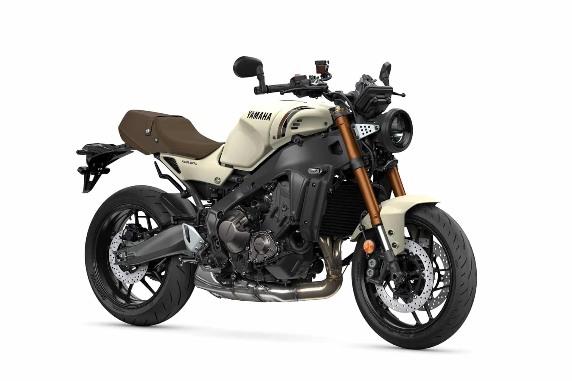 La Yamaha XSR900 realza su estilo con el nuevo esquema de color "Ceramic Ivory White"