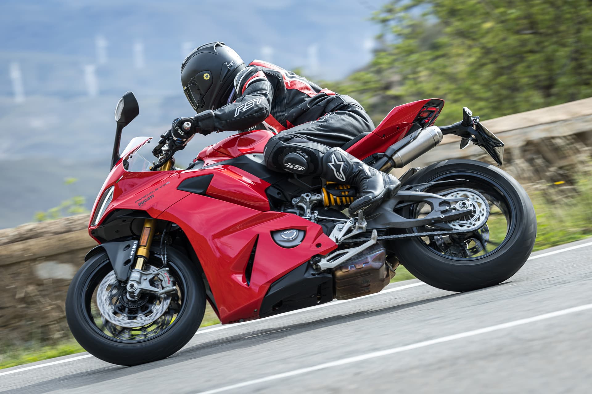 ¿Cuál es la mejor Ducati V2 para carretera?