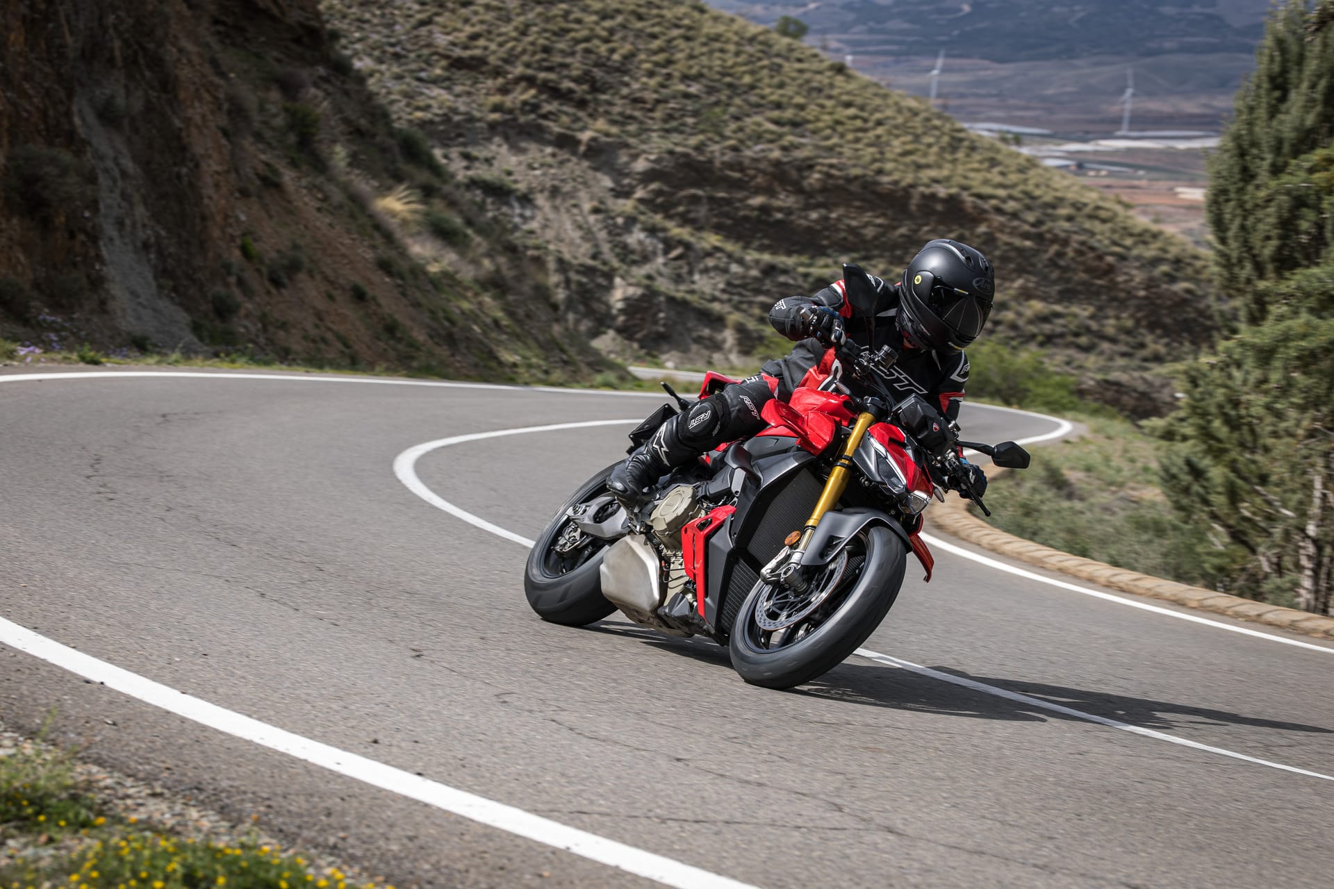 ¿Cuál es la mejor Ducati V2 para carretera?