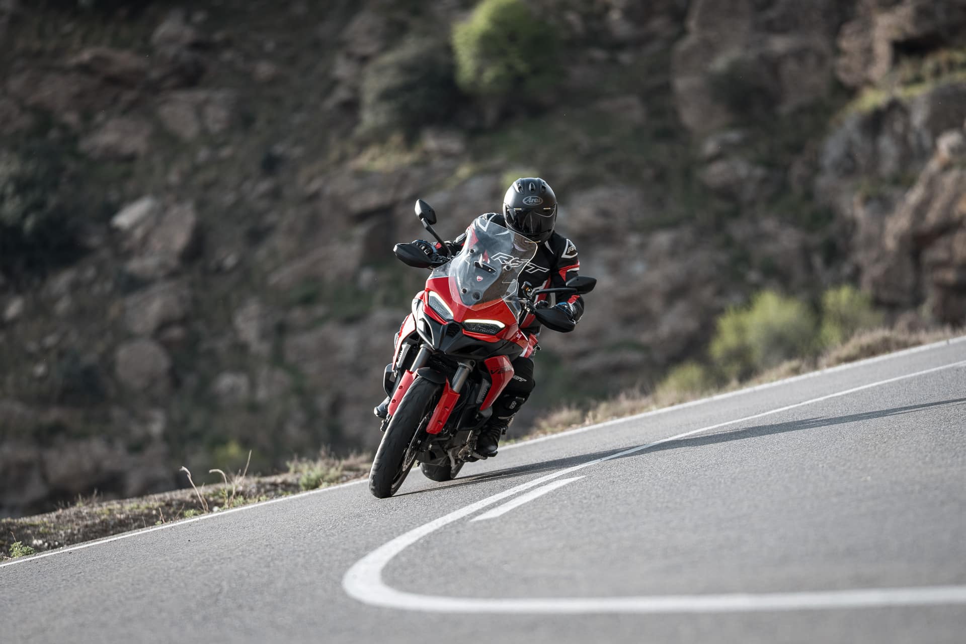 ¿Cuál es la mejor Ducati V2 para carretera?