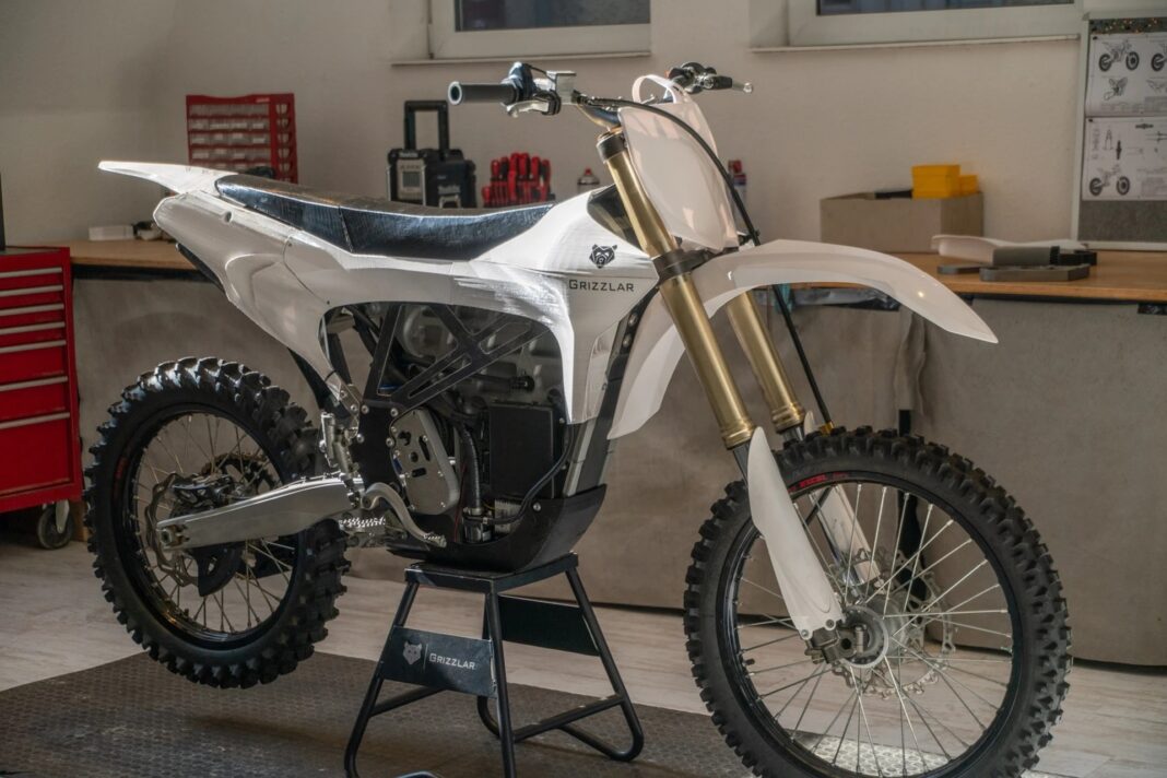 Grizzlar EMX30: La MX eléctrica alemana diseñada para adaptarse al estilo de cada piloto