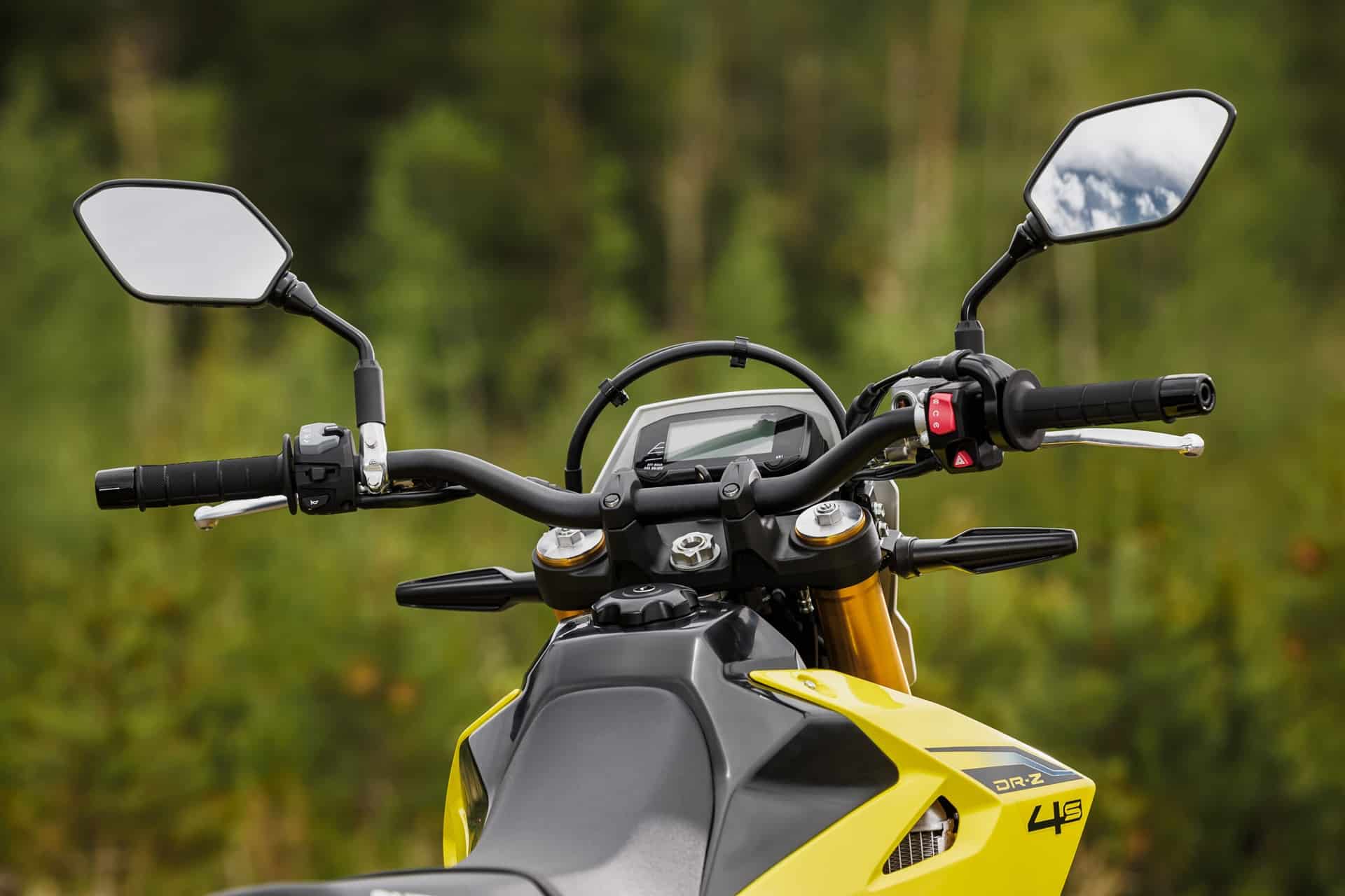 Suzuki abre el plazo de reserva de las nuevas DR-Z4S y DR-Z4SM