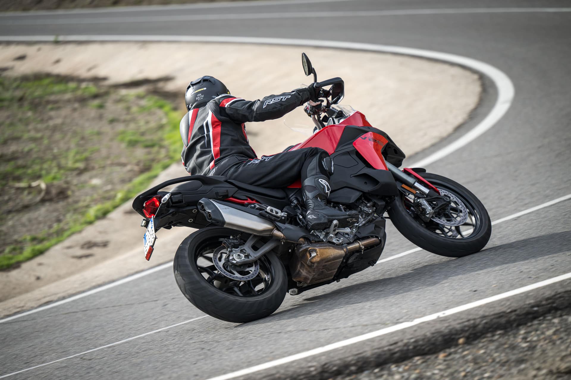 ¿Cuál es la mejor Ducati V2 para carretera?