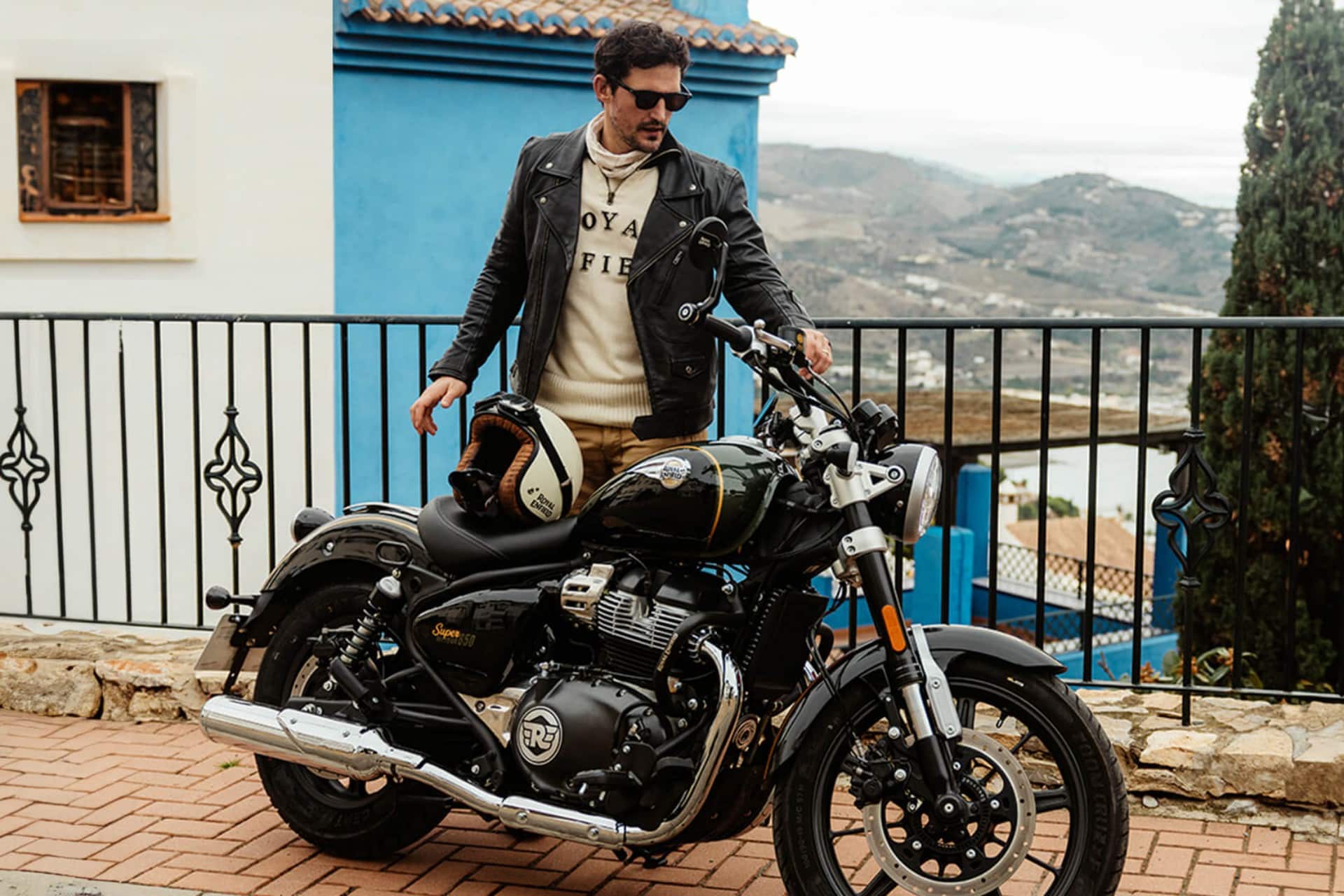 Royal Enfield Hunter 350 y Super Meteor 650