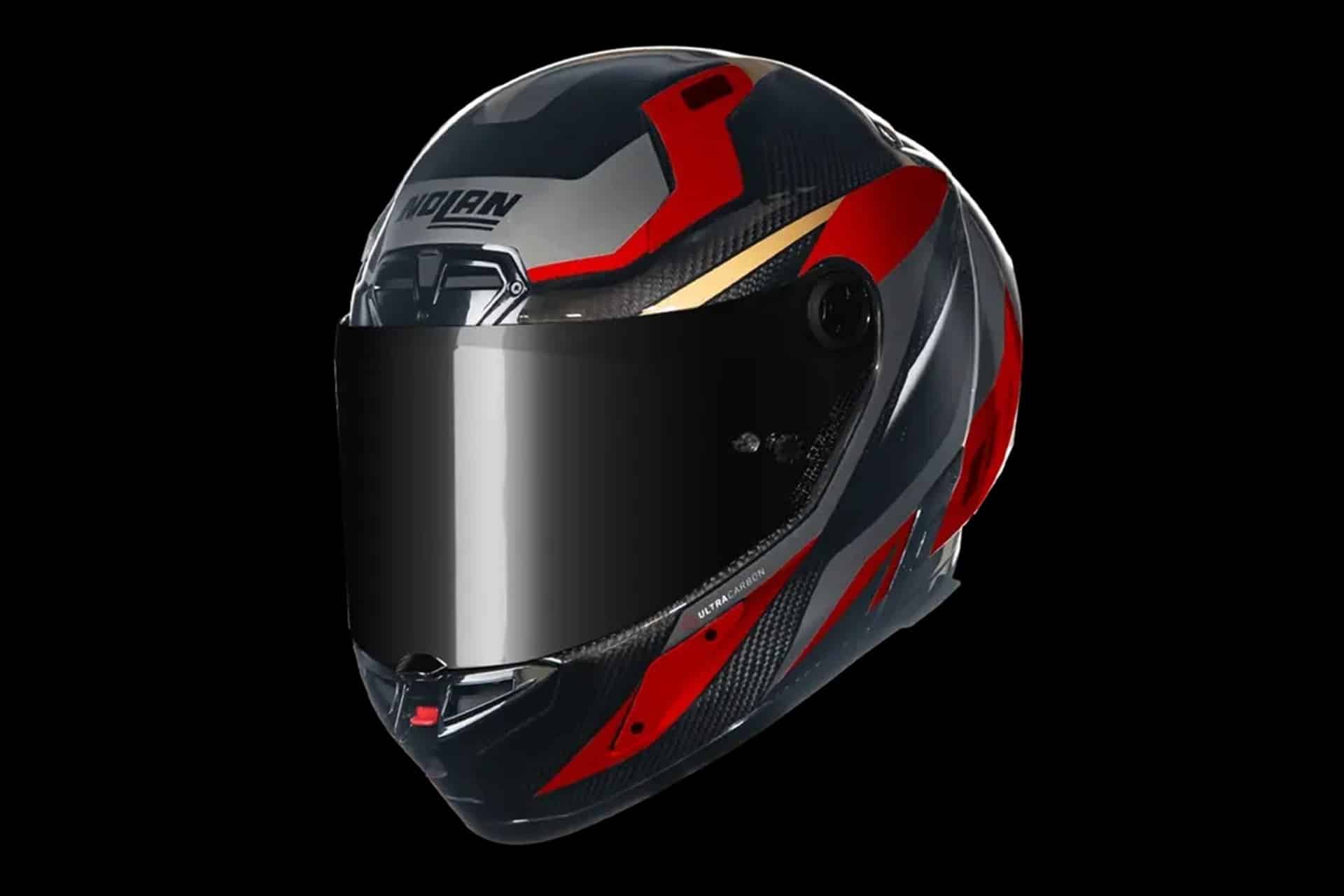 Nolan viste a su tope de gama, el X-804 RS Ultra Carbon, con los nuevos gráficos Lesmo