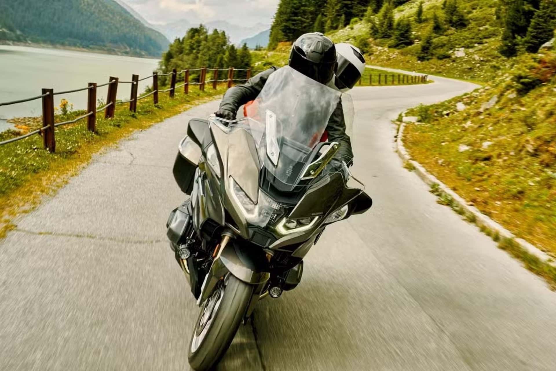 BMW R 1300 RT 2026: Primeros detalles técnicos del modelo antes de su presentación oficial