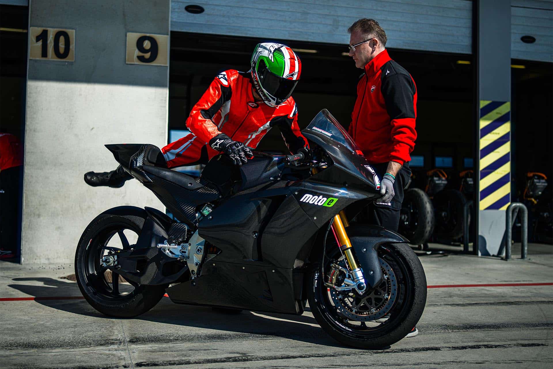 Los cambios hacen que la moto sea mucho más ligera