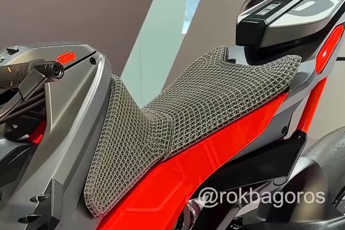 Primeras imágenes de la KTM E-Duke: Podría estar mucho más cerca de lo que pensábamos