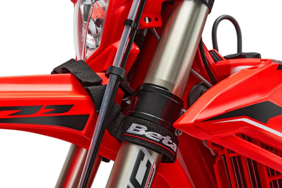 Nuevas RR X-PRO 2026: Beta lleva a su gama estándar de enduro a un ...