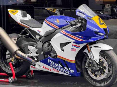Honda CBR1000RR-R Fireblade Rothmans Freddie Spencer Replica