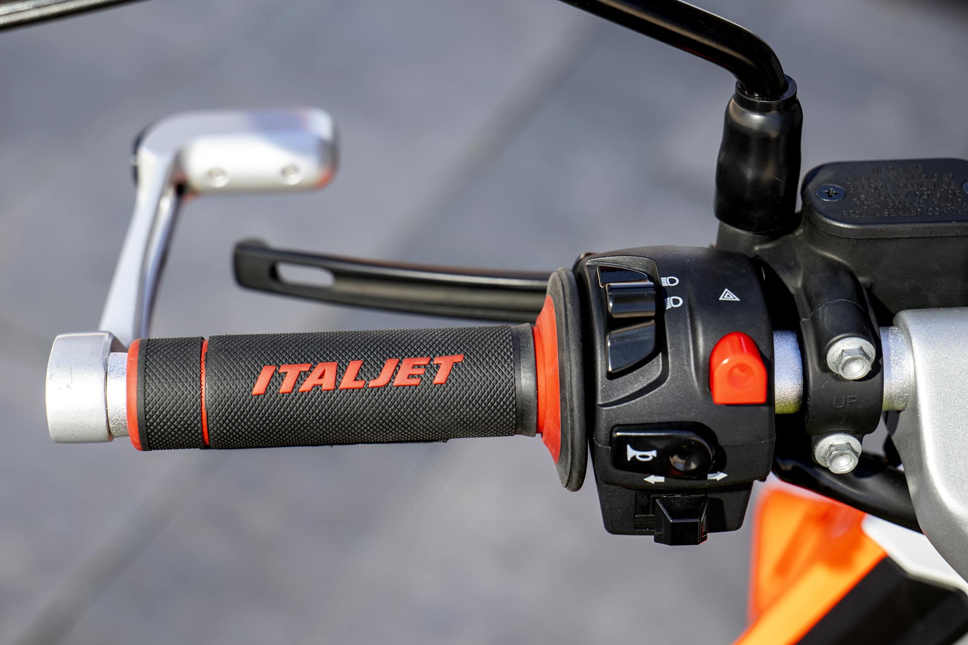Prueba Italjet Dragster 300