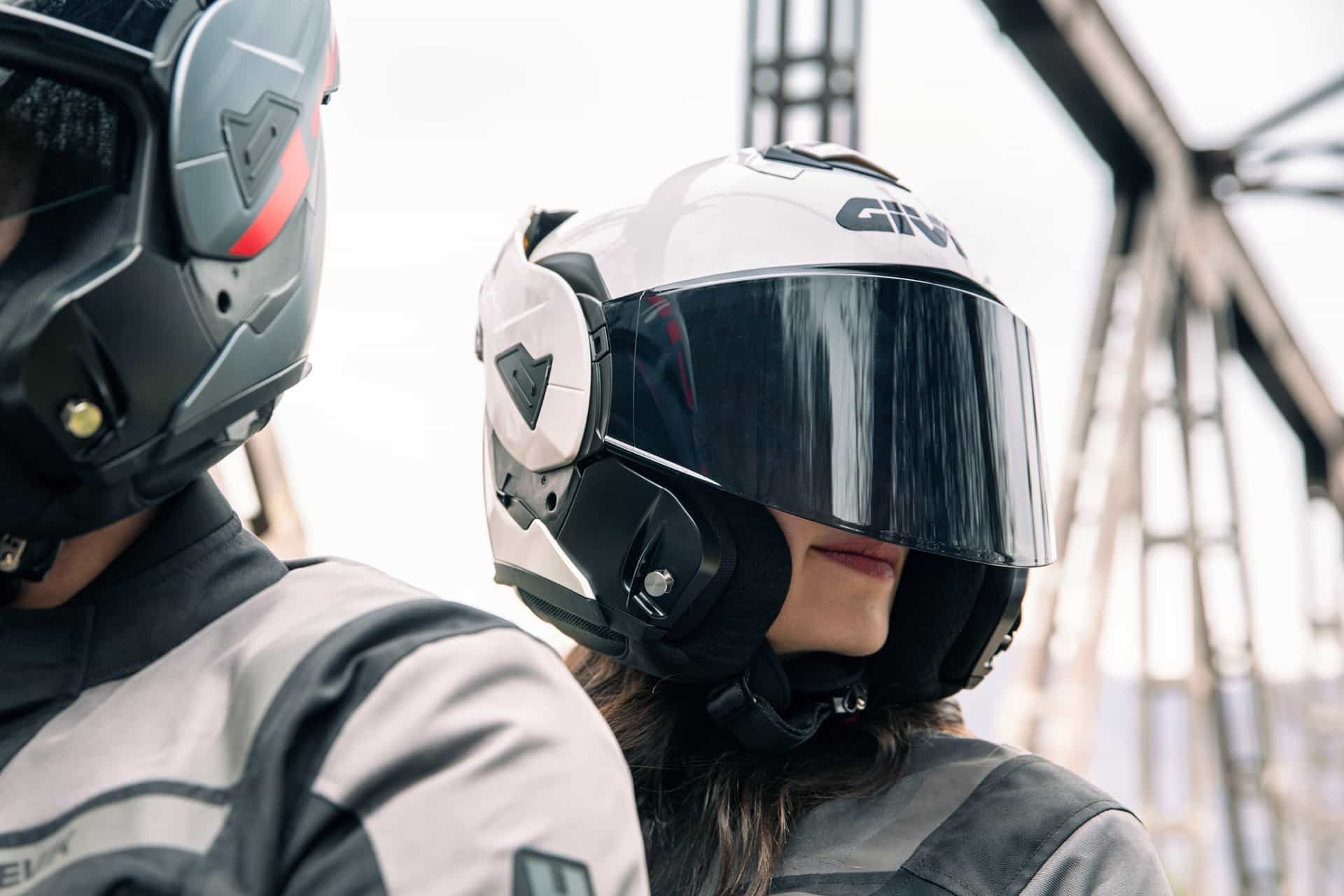 Nuevos GIVI X.50 y X.30: Dos cascos modulares al servicio de las dos ruedas