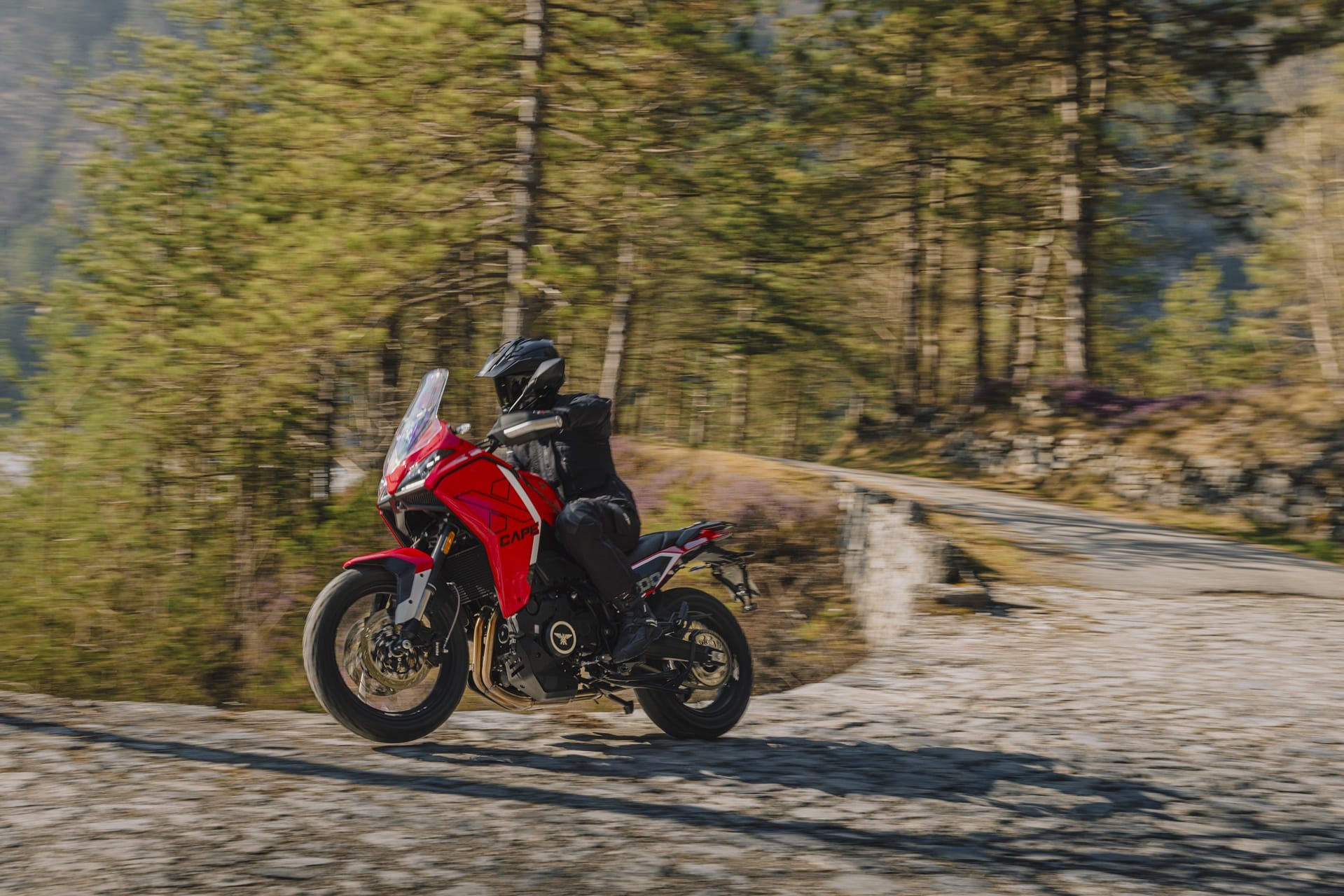 Moto Morini Riding Days 2025: Descubre el carácter, las prestaciones y el diseño de tu próxima moto