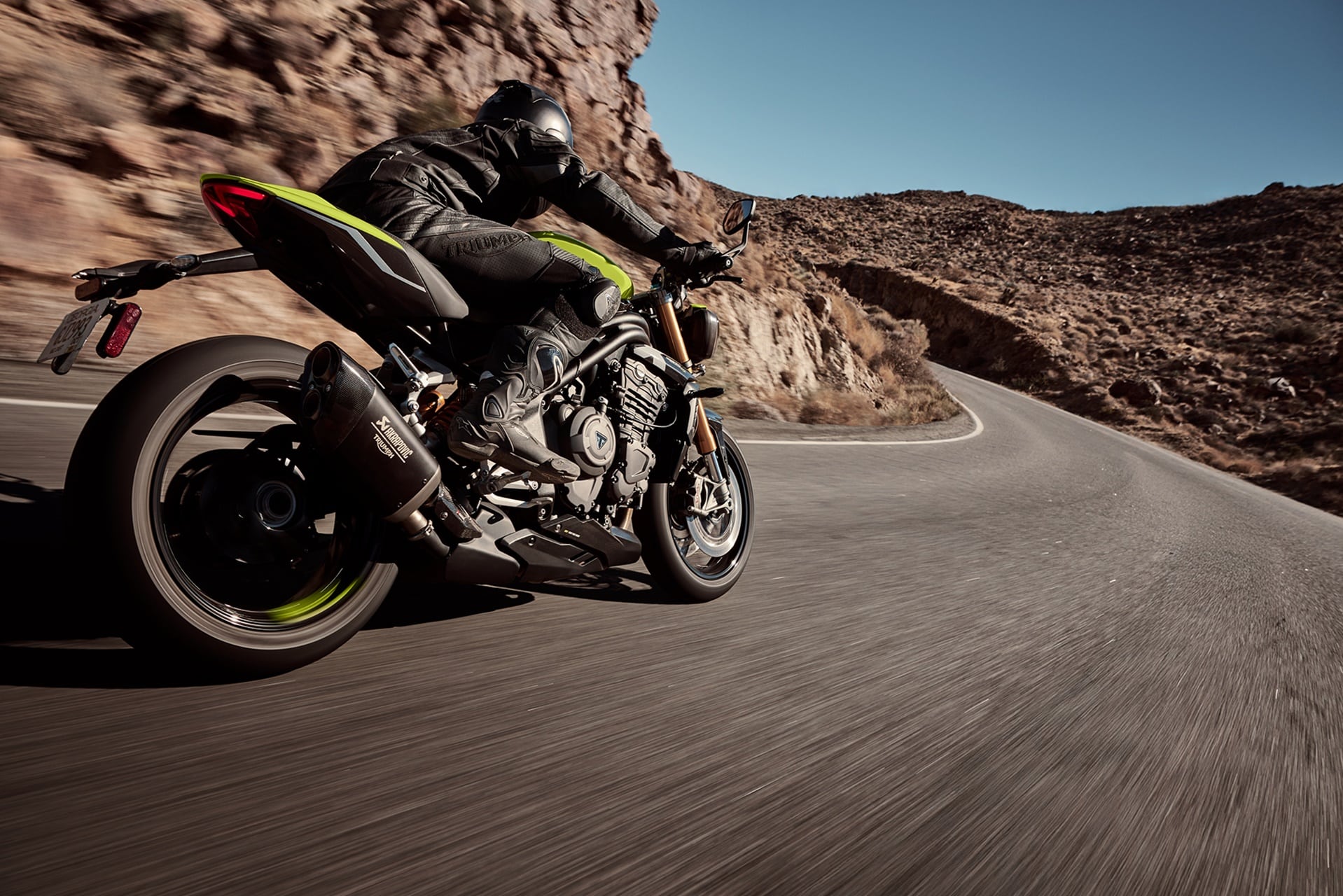 Speed Triple 1200 RX: La filosofía más racing de Triumph junto a su tecnología más avanzada