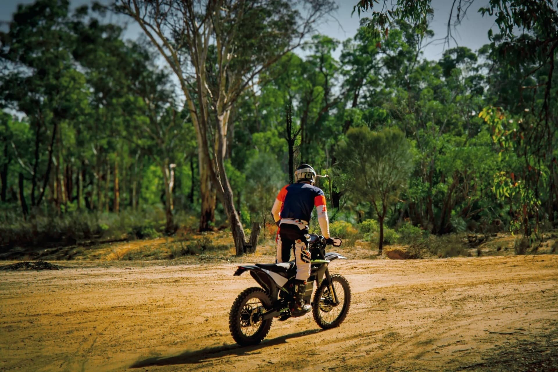 OZY 30X: Una australiana se suma al competido segmento Offroad enchufable