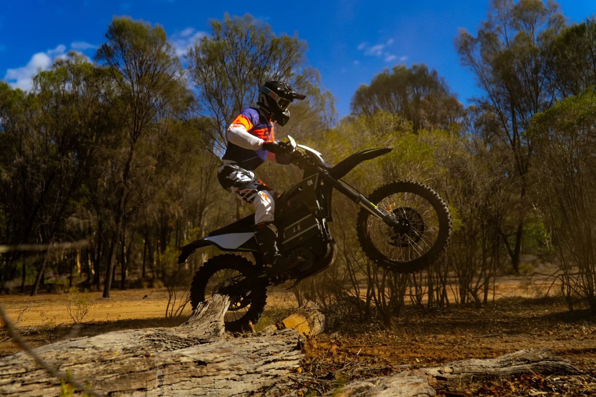 OZY 30X: Una australiana se suma al competido segmento Offroad enchufable