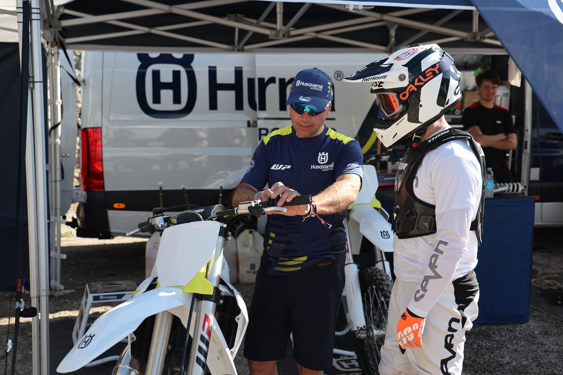 Ridin' Smoke 2025: Prueba la gama Husqvarna 2T en un evento Offroad único