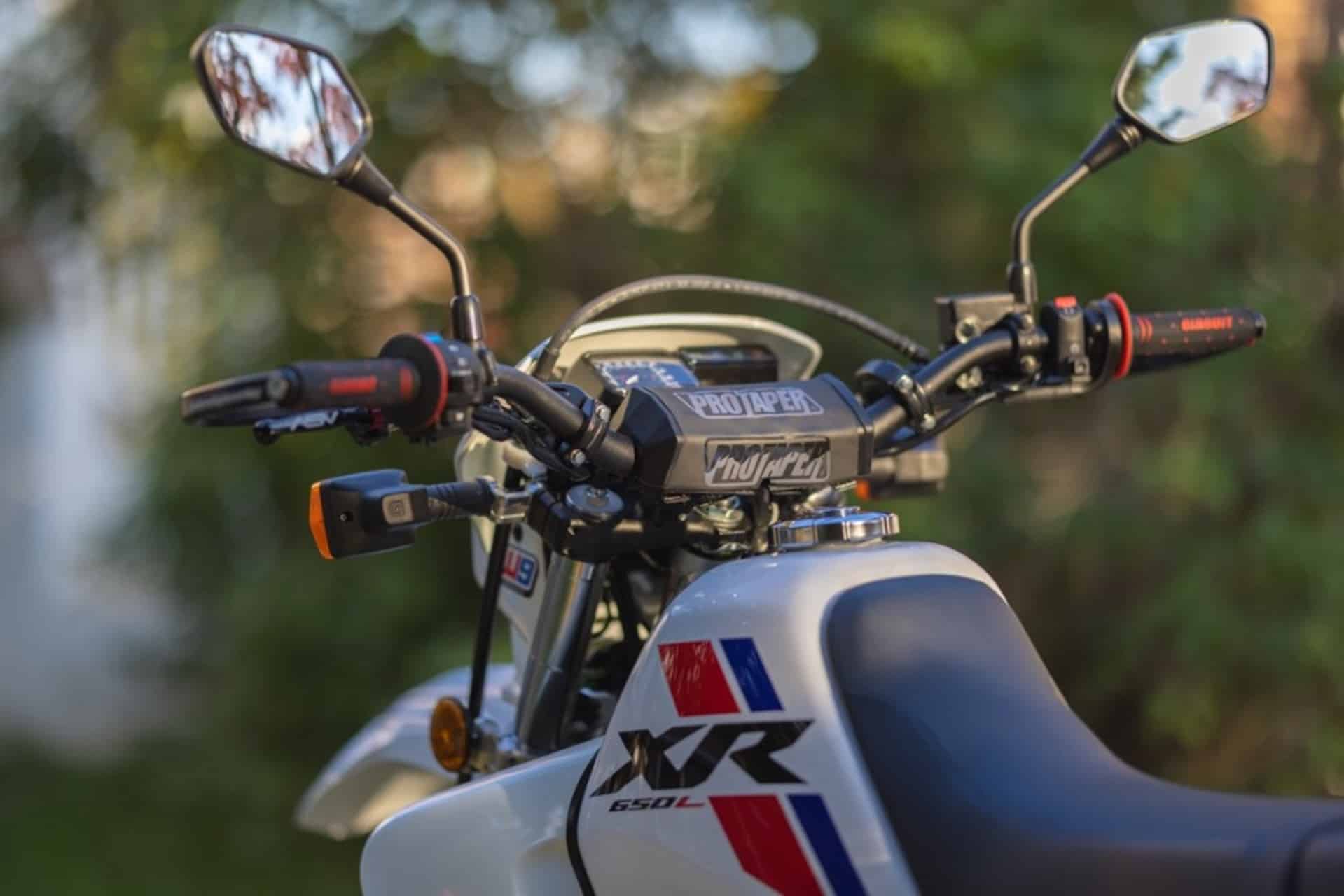 Honda XR650L Supermoto: Imagen deportiva sin perder un ápice de eficiencia